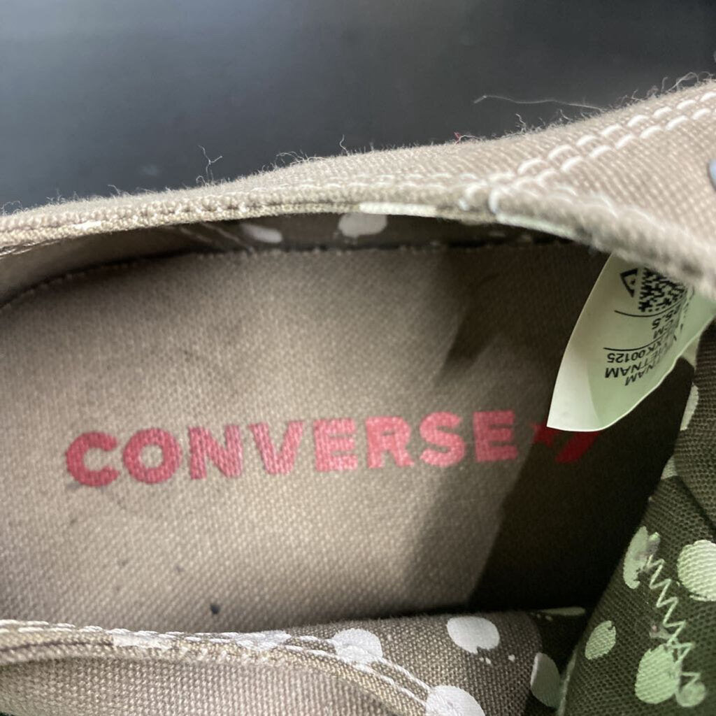 *LOW TOP GREY CONVERSE