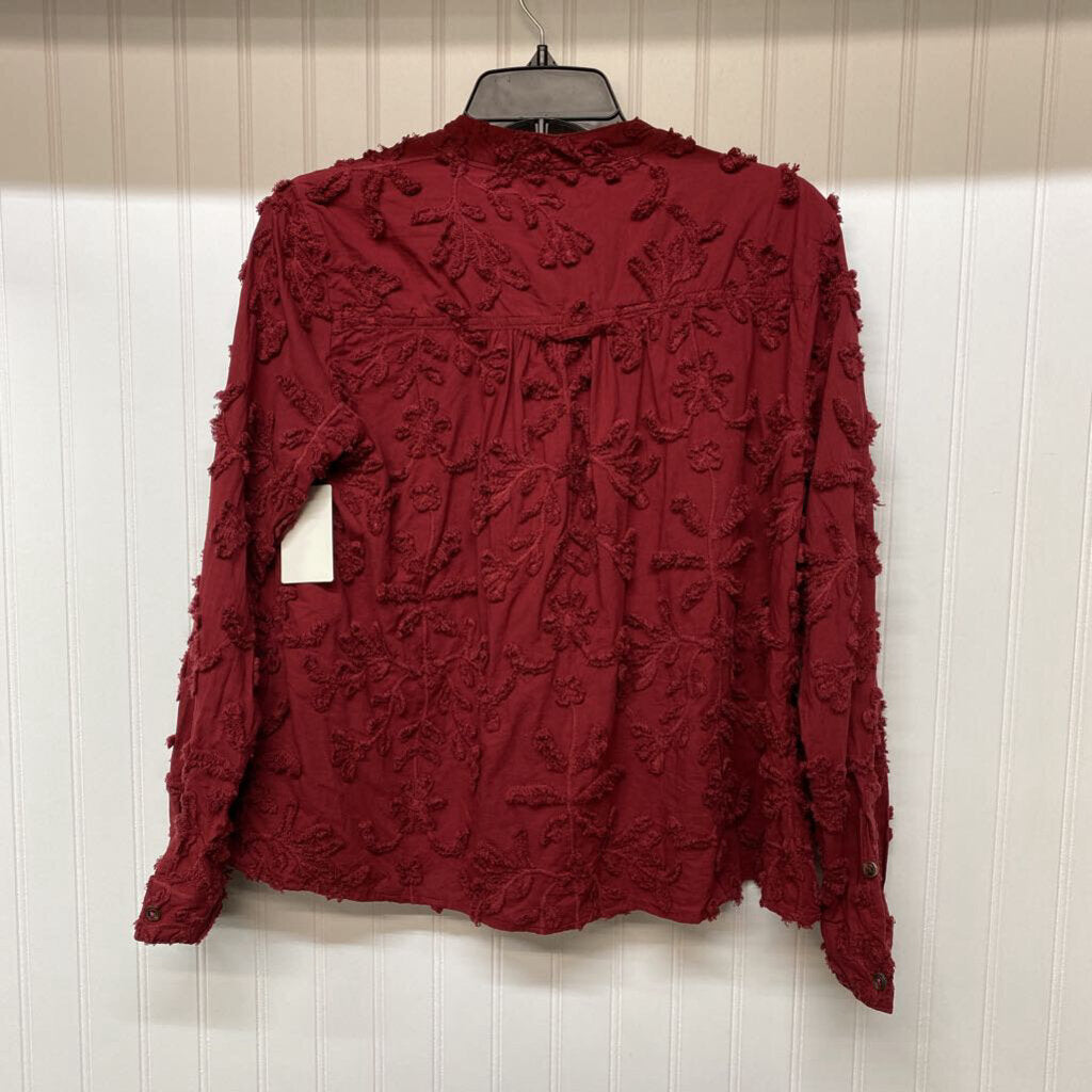 *LONG SLEEVE EMBROIDERED BUTTON UP TOP
