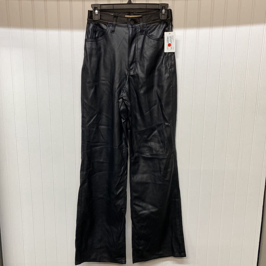*WIDE LEG PLEATHER PANTS