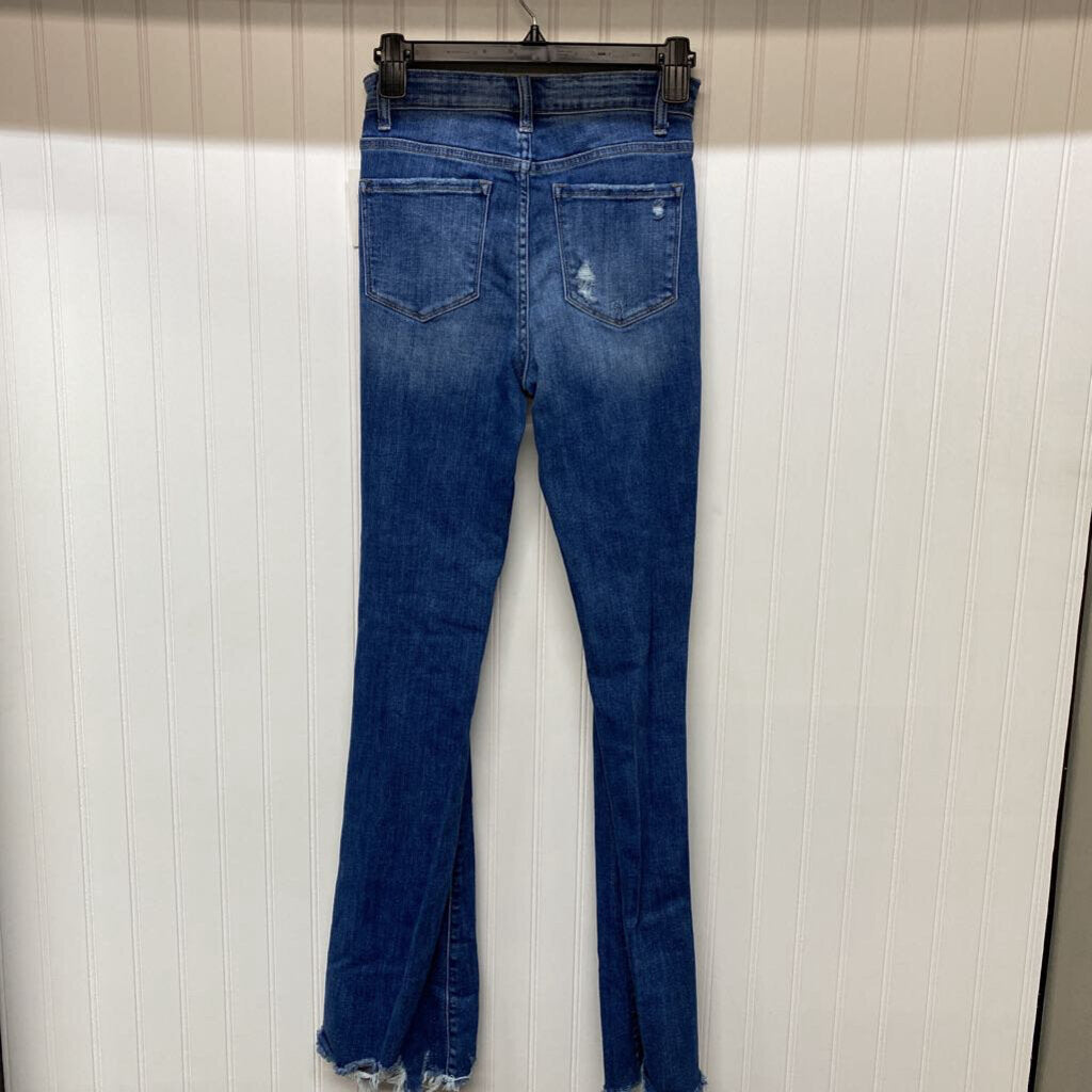 *MULTI BUTTON DISTRESSED FLARE JEANS