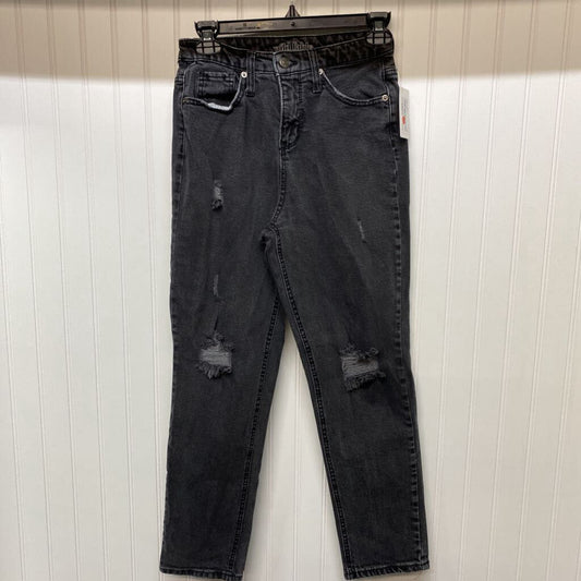 *STRAIGHT LEG DISTRESSED BLACK JEANS