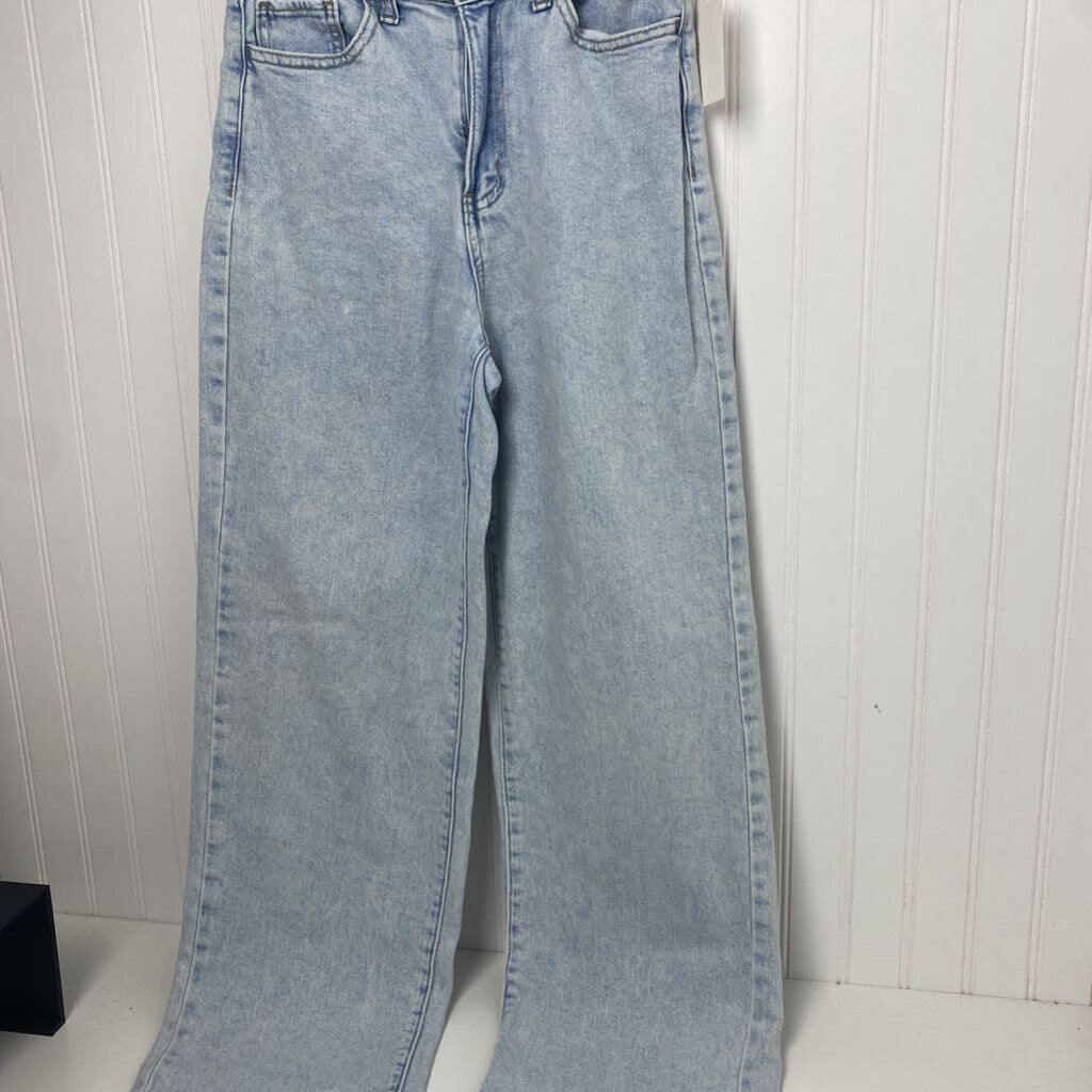 LADIES LIGHT WASH JEANS