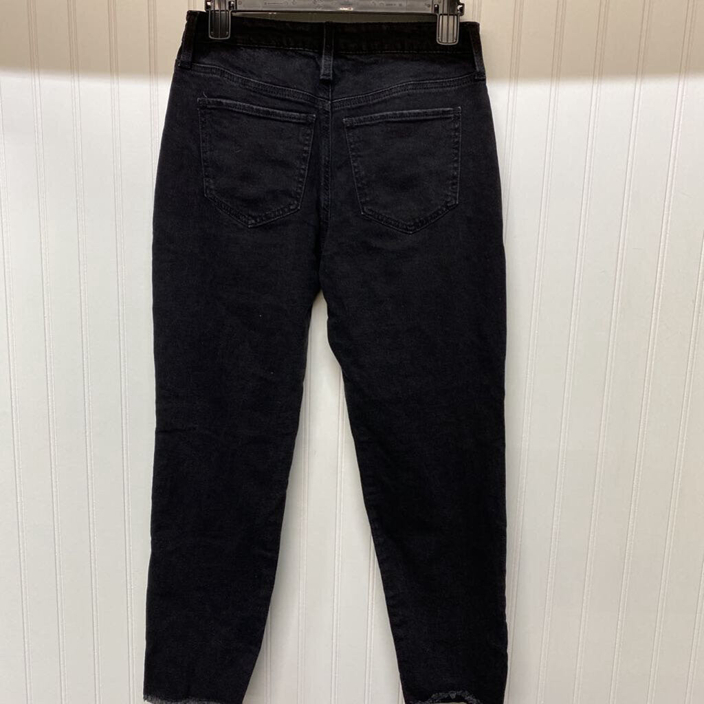 *DISTRESSED HIGH RISE MOM JEANS