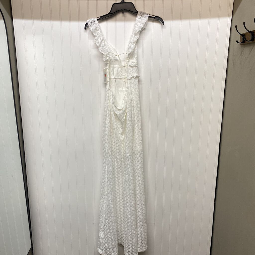 *HALTER WHITE LONG LACE DRESS