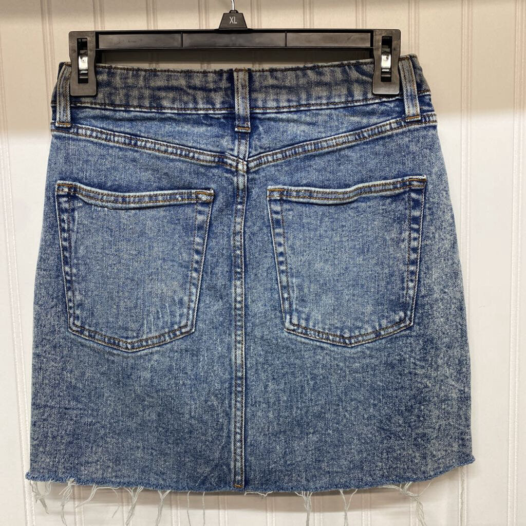 *DENIM SKIRT DISTRESSED SHORT
