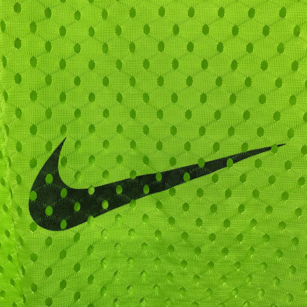 *NIKE MESH SLEEVELES ACTIVE TANK