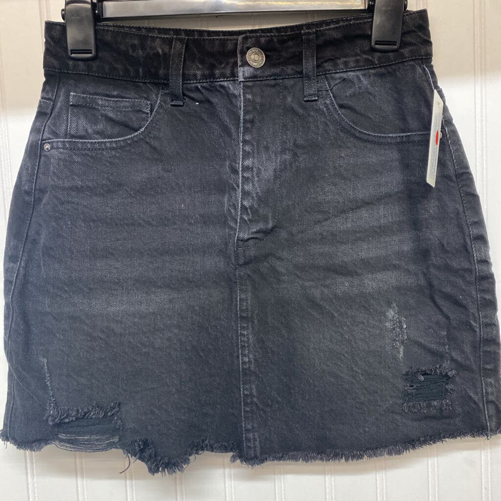 *DENIM SHORT SKIRT BLACK