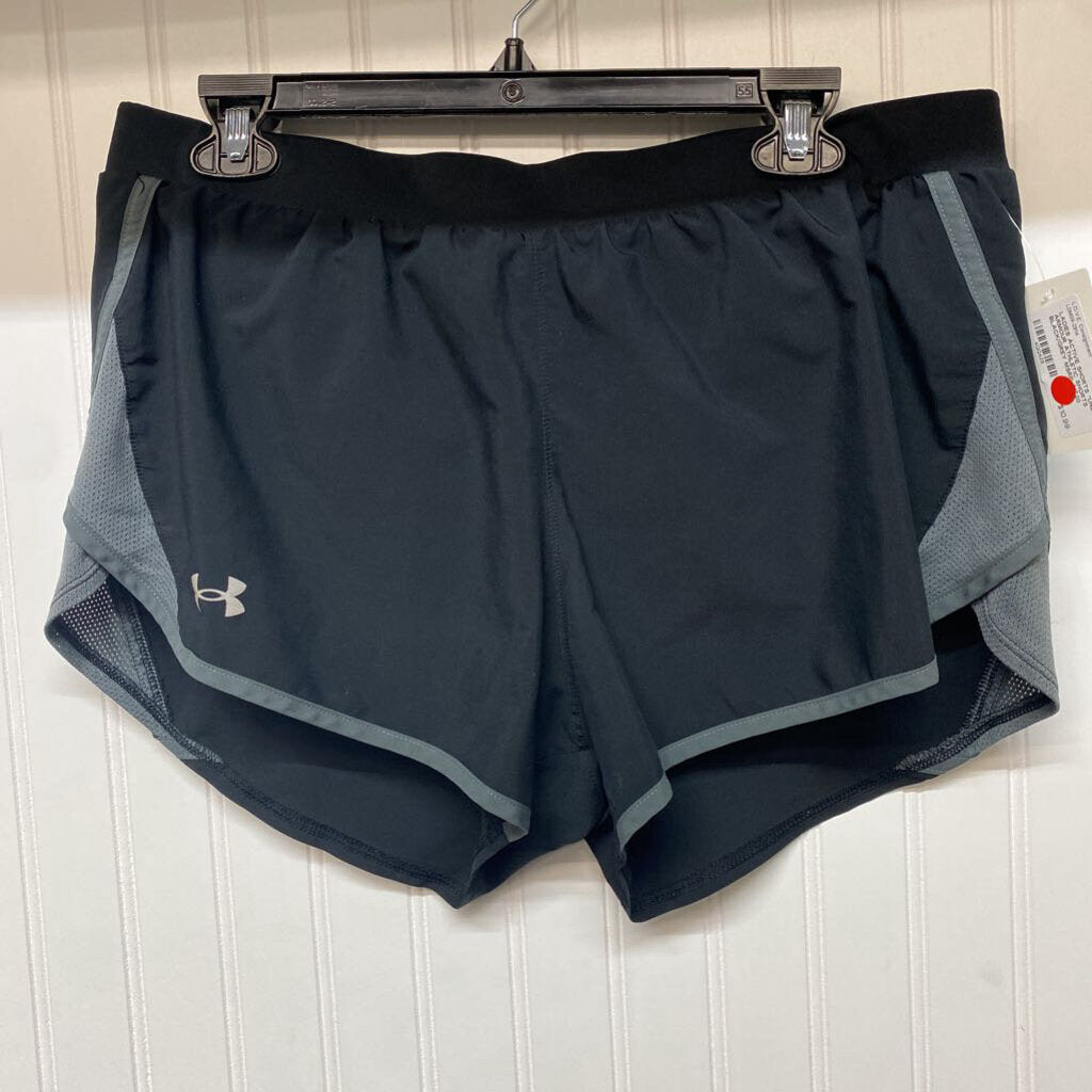 *UNDER ARMOUR ATHLETIC SHORTS