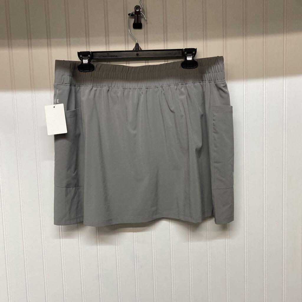 *ATHLETIC SKORT WITH POCKETS