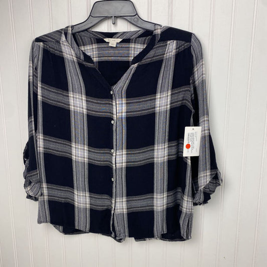 3/4 SLEEVE BUTTON UP BLOUSE