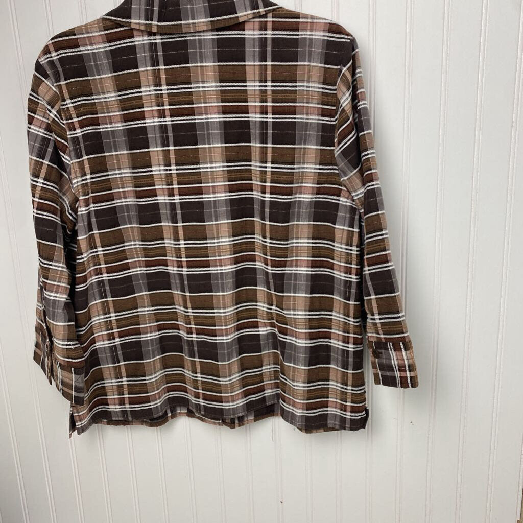 LONG SLEEVE PLAID BUTTON UP SHIRT