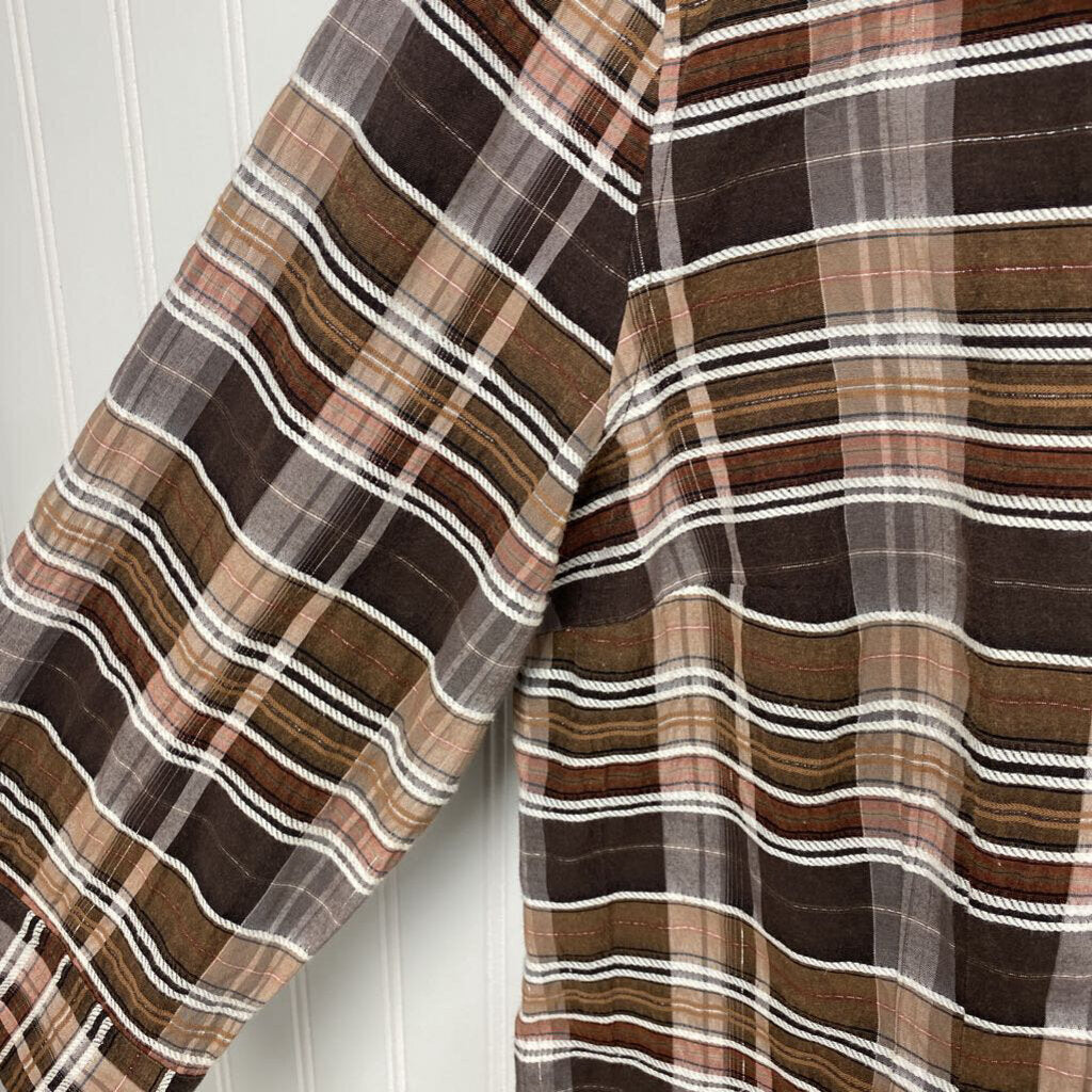 LONG SLEEVE PLAID BUTTON UP SHIRT
