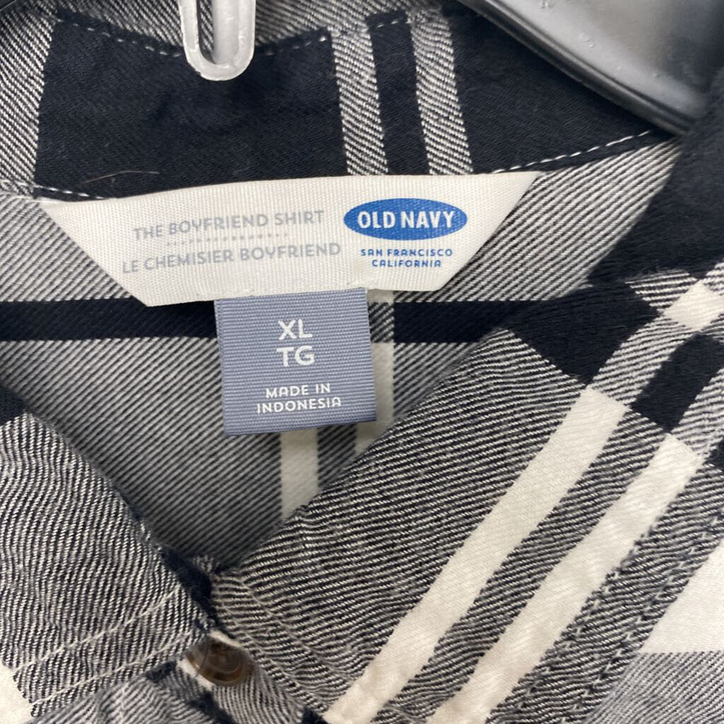 LONG SLEEVE FLANNEL BUTTON UP