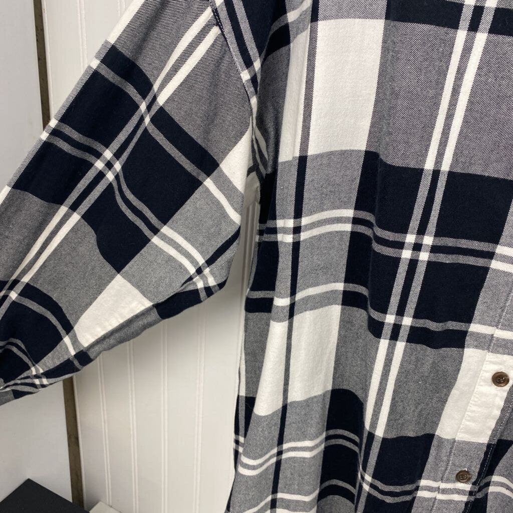 LONG SLEEVE FLANNEL BUTTON UP