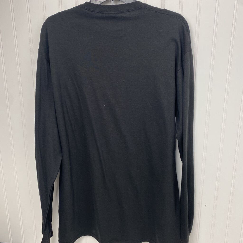 LONG SLEEVE GRAPHIC TEE