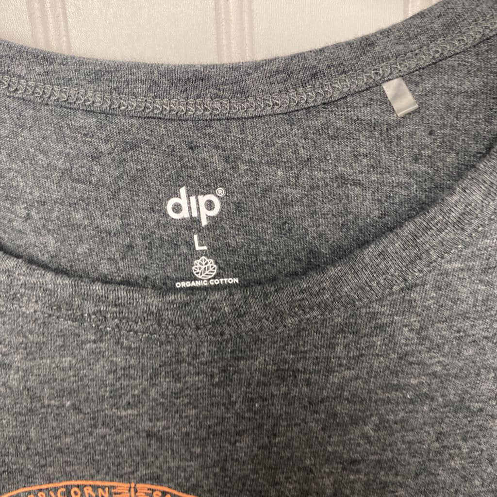 LADIES GRAPHIC TEE