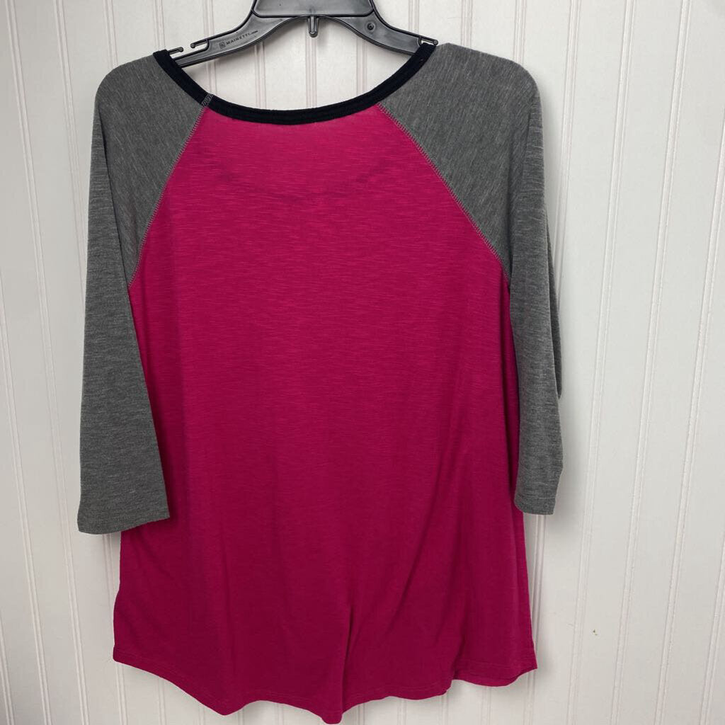 LONG SLEEVE GRAPHIC TEE
