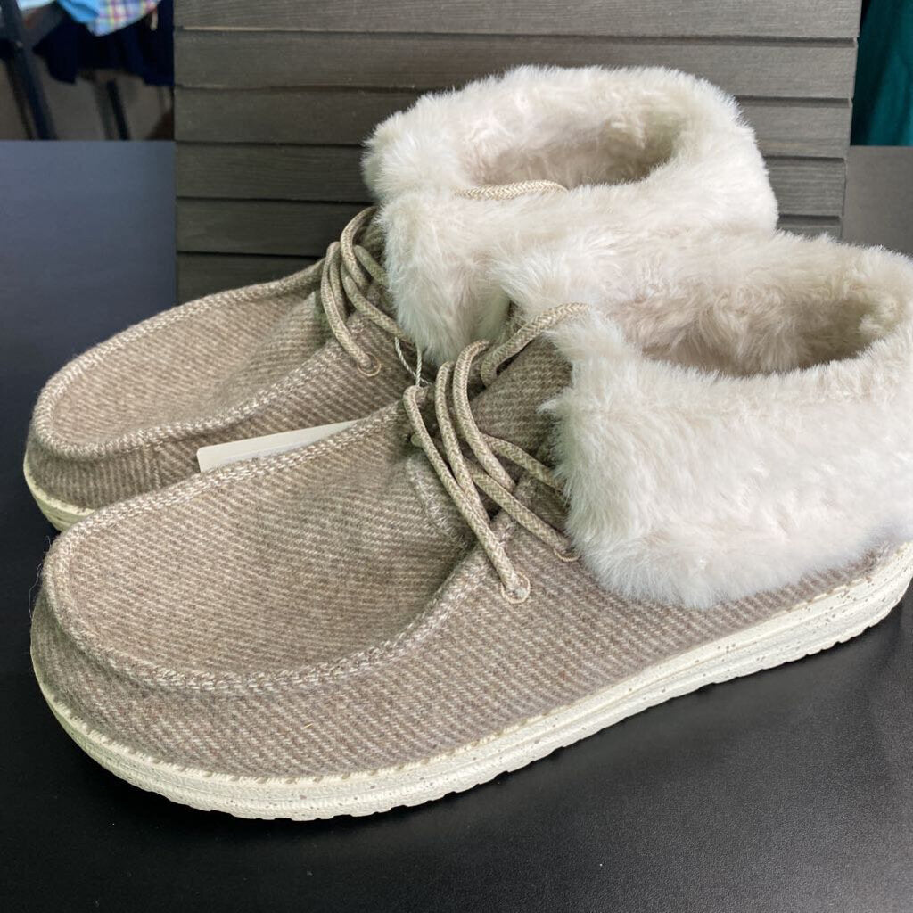LADIES FUR LINED "HEY DUDES"