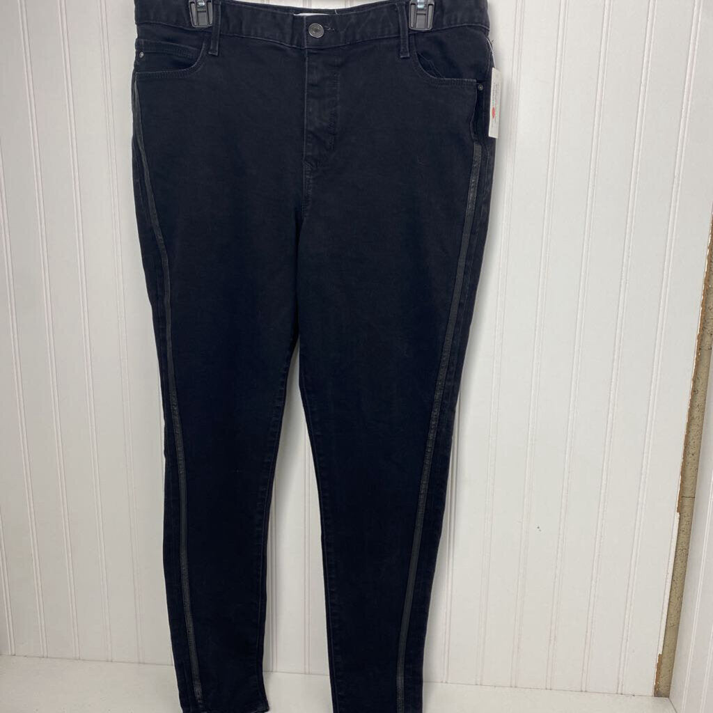 HIGH RISE SKINNY JEANS