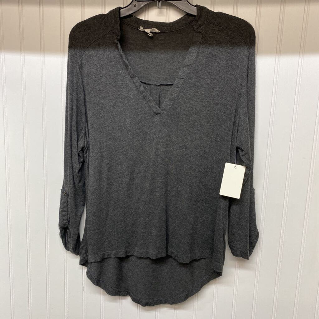 V NECK LONG SLEEVED