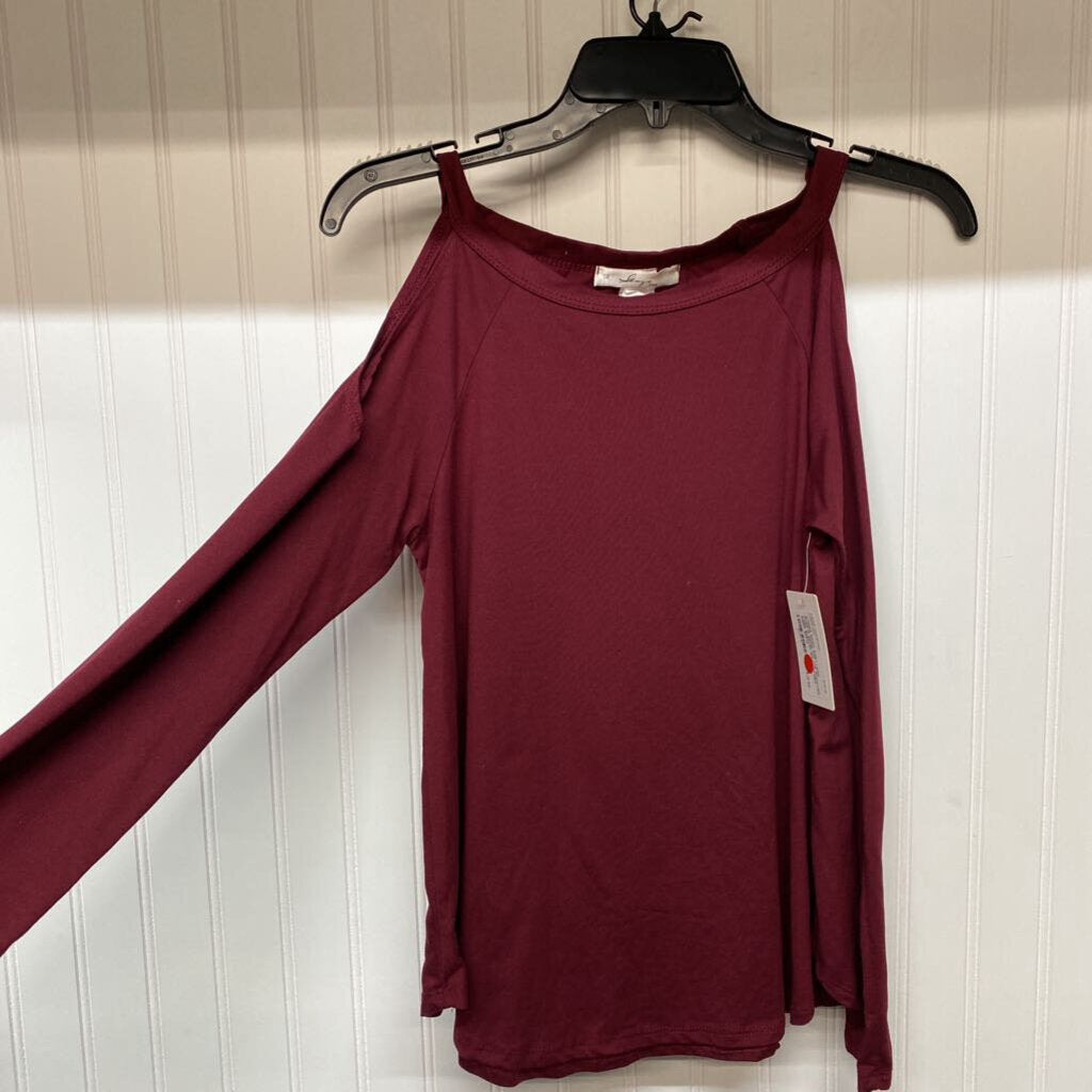 OFF THE SHOULDER LONG SLEEVED