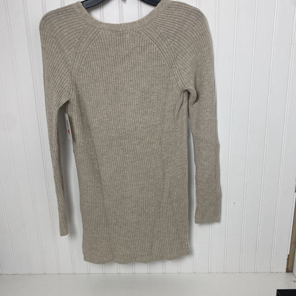 V NECK SWEATER