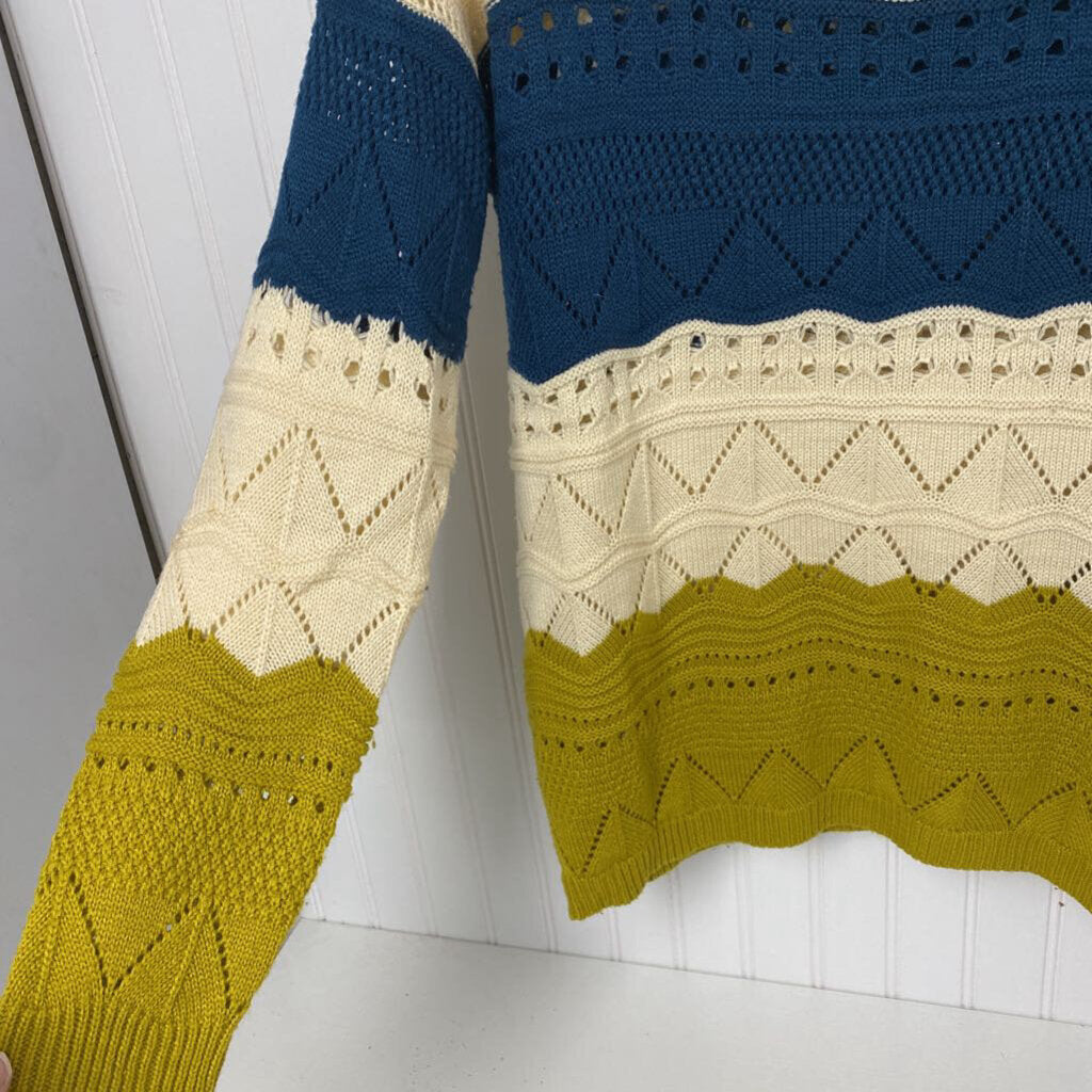 STRIPED SWEATER