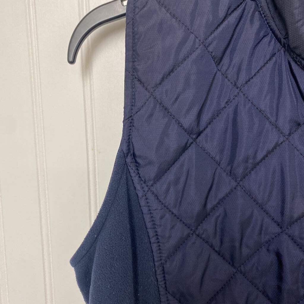 FLEECE & QUILTED VEST