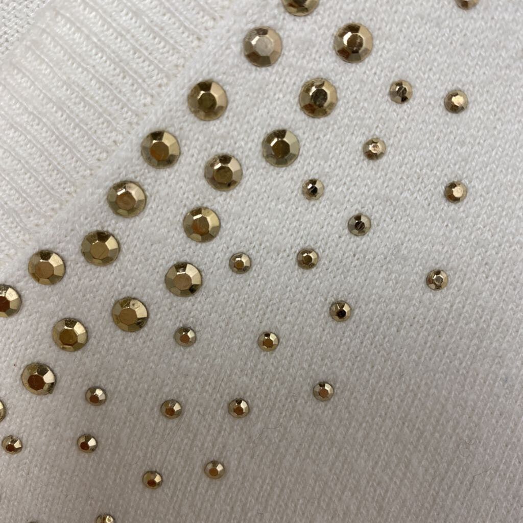 GOLD TRIMMED V NECK SWEATER