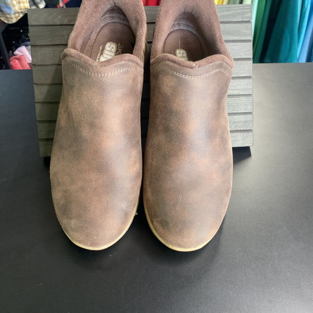 SLIP ON LEATHER TENNIS SHOE