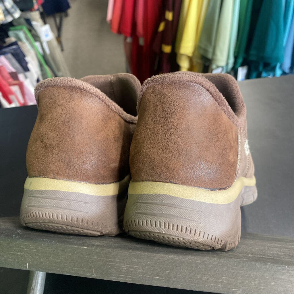 SLIP ON LEATHER TENNIS SHOE