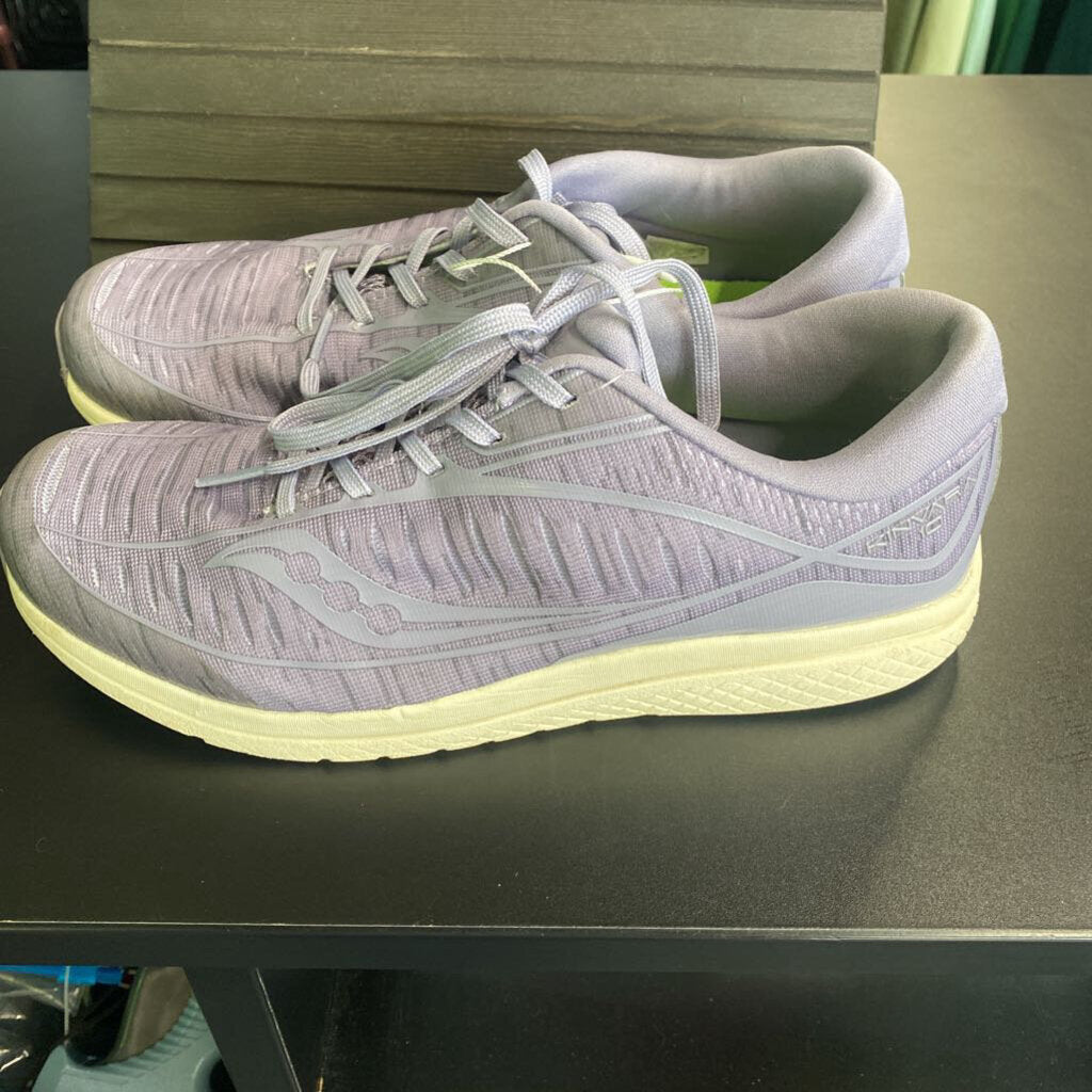 RUNNING SHOES