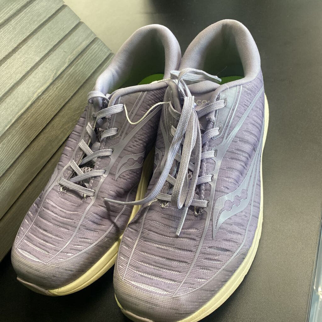 RUNNING SHOES