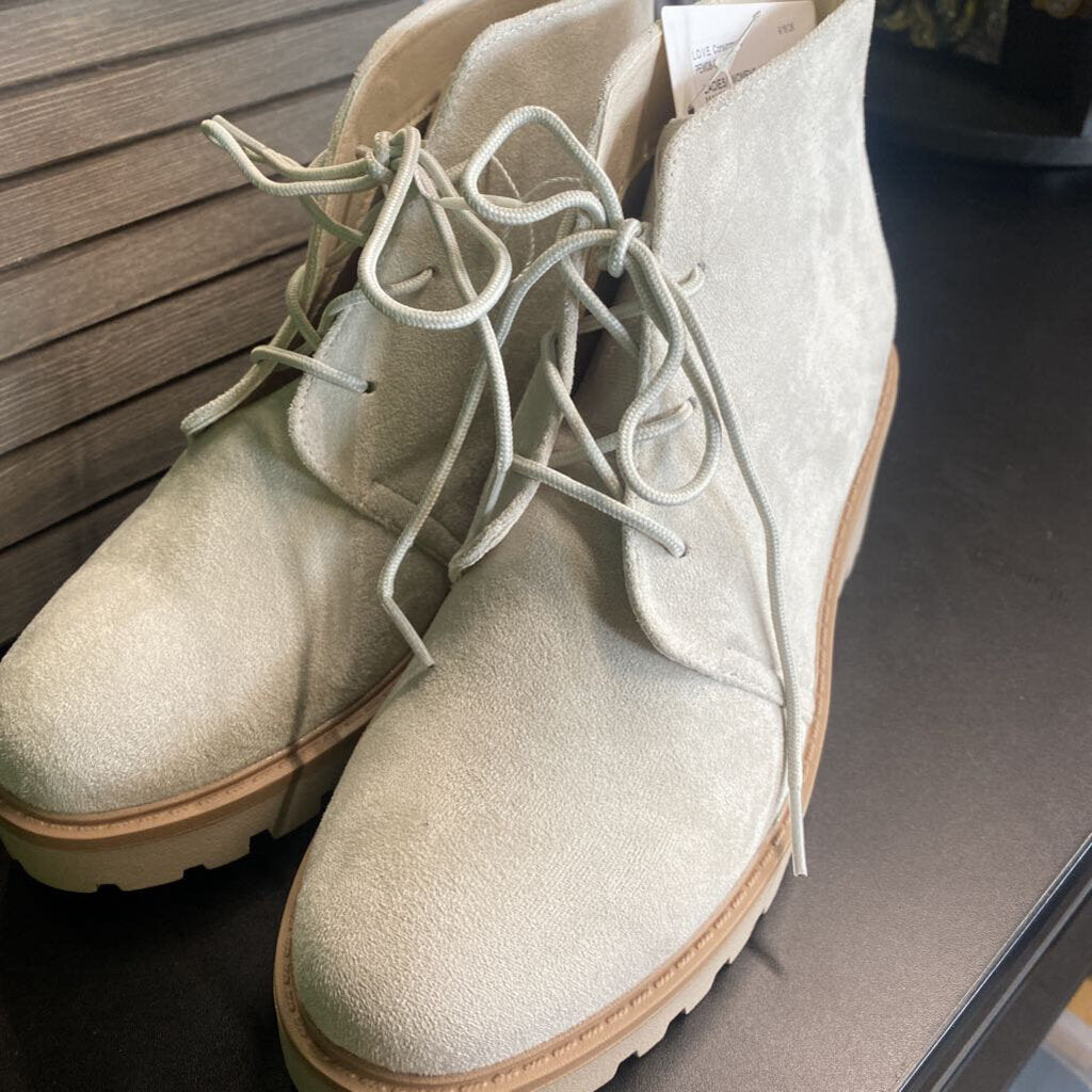 LACE UP ANKLE SUEDE BOOT