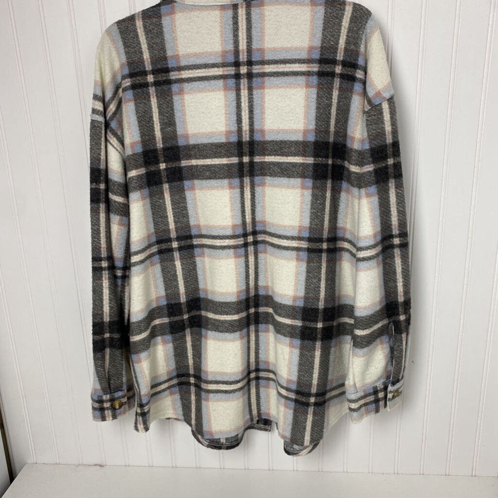 LONG SLEEVE BUTTON UP