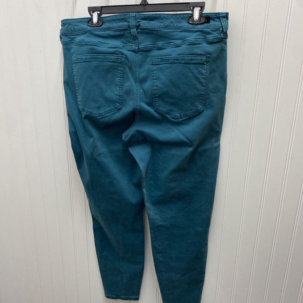 LADIES SKINNY JEANS