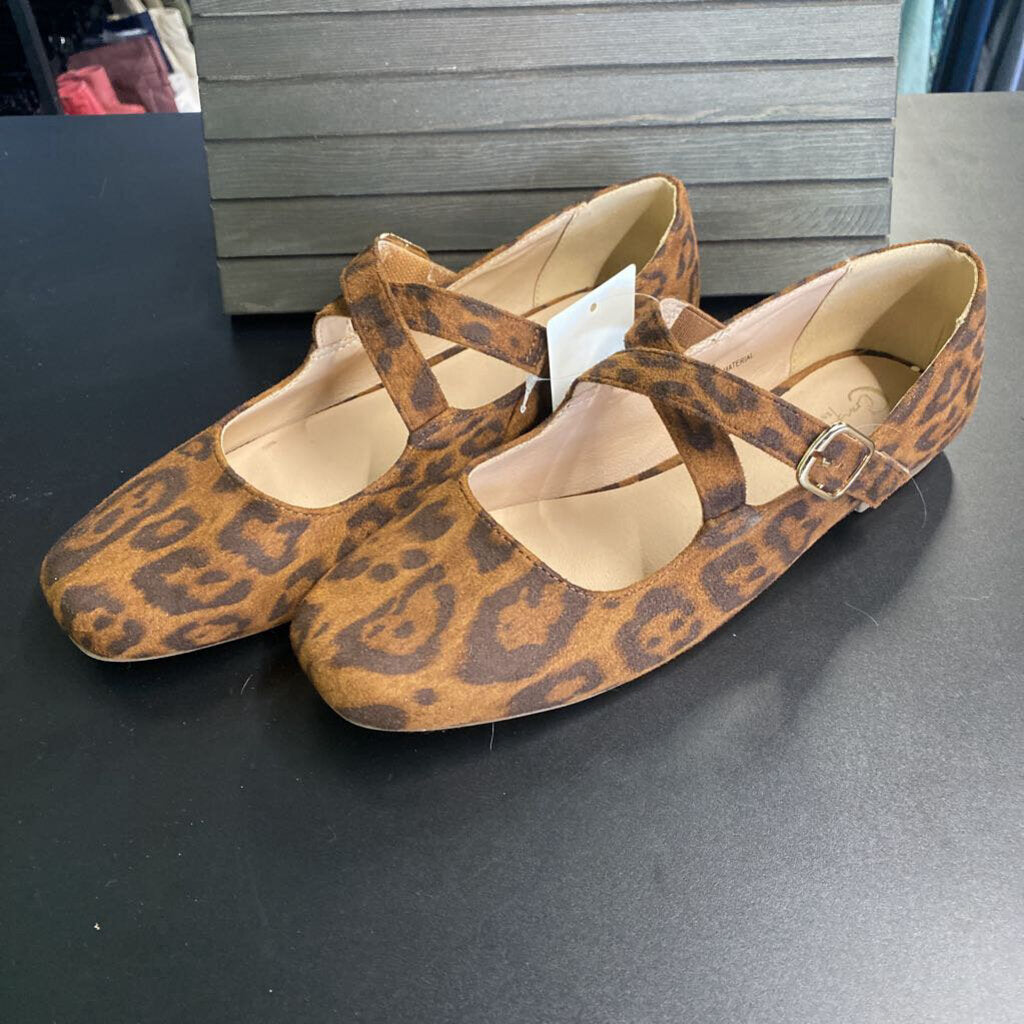 LEAPORD PRINT FLATS