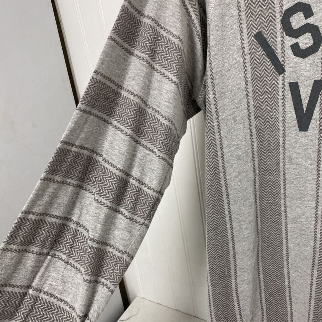 ISLAND VIBES HOODED LONG SLEEVE
