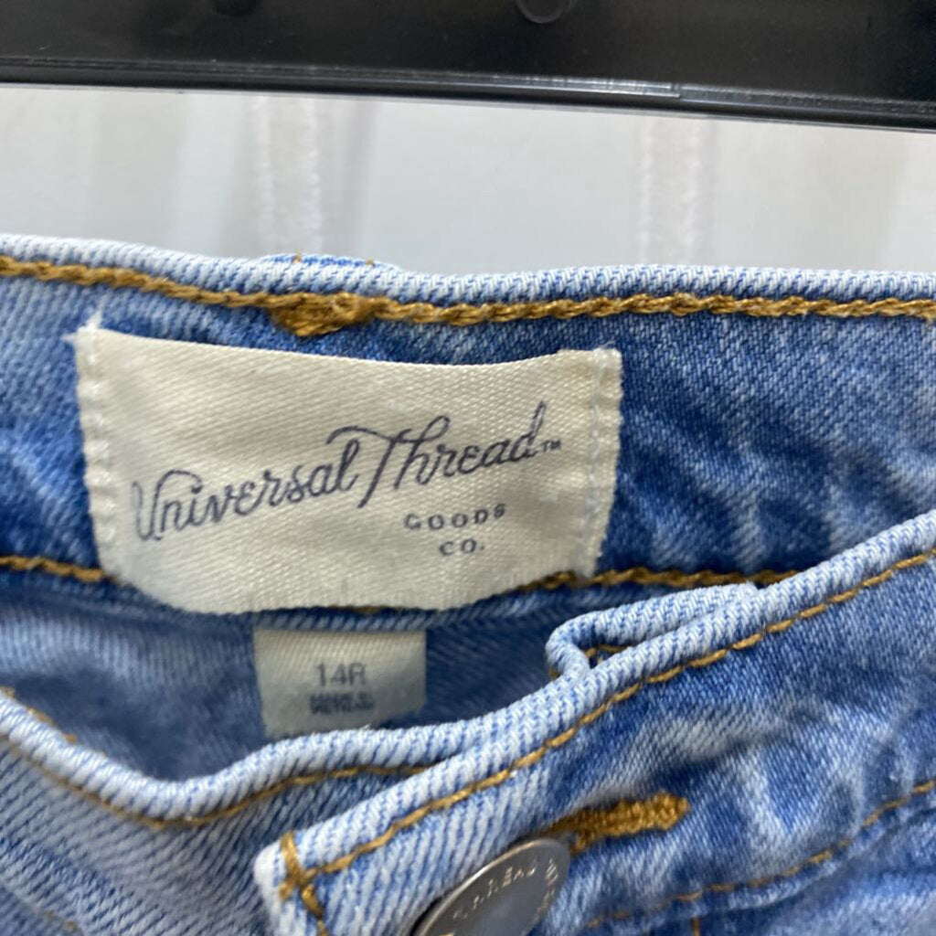 DISTRESSED DENIM JEANS