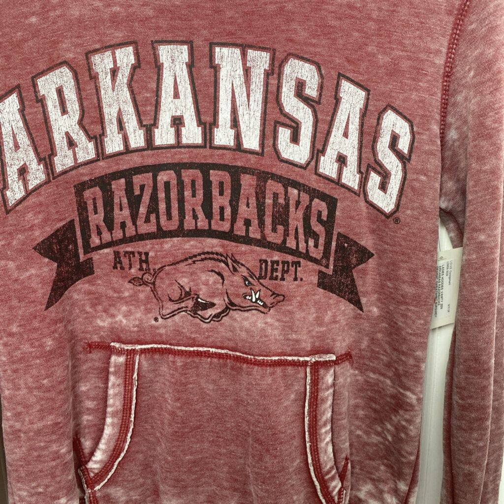 ARKANSAS RAZORBACKS GRAPHIC SWEATSHIRT