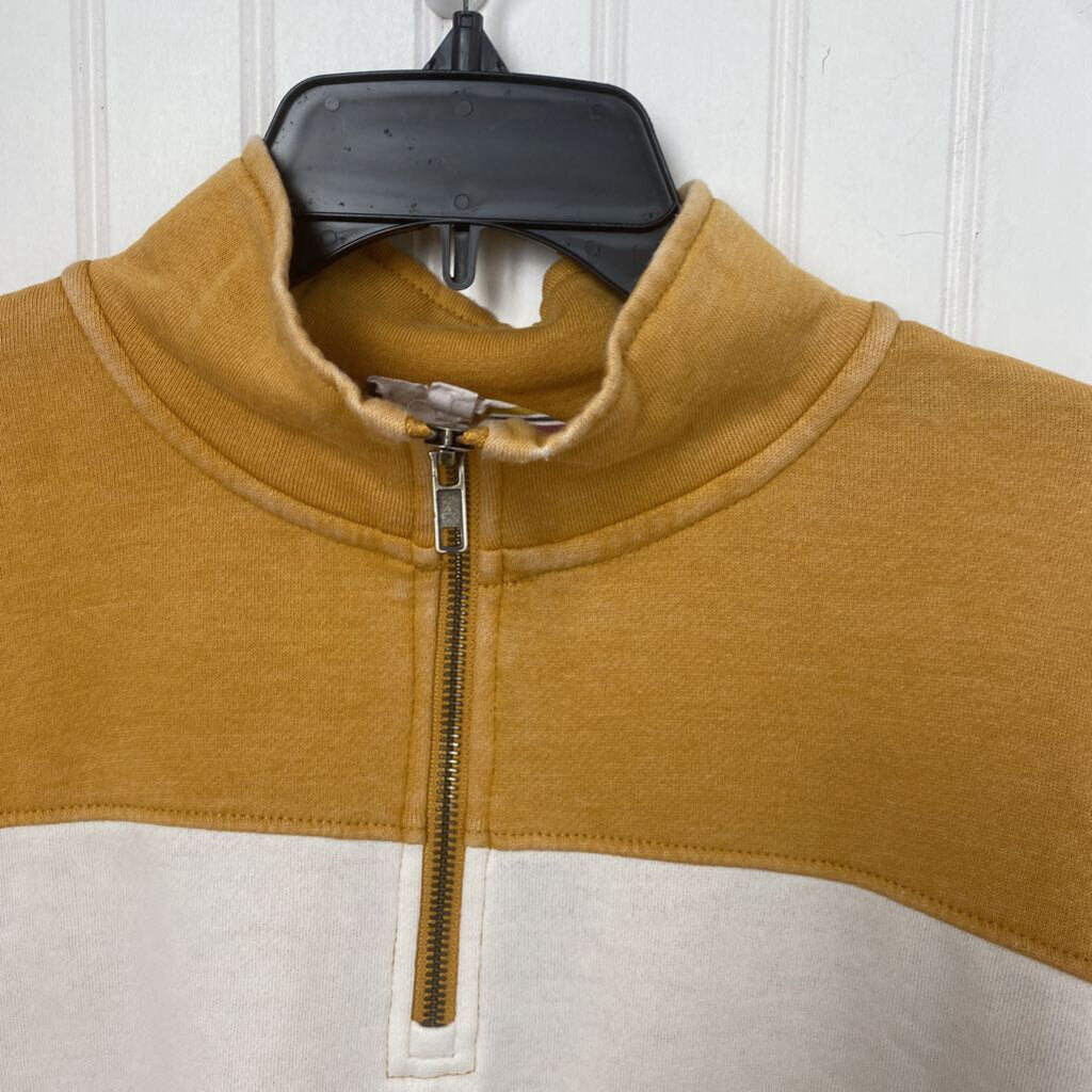 MOCK NECK SWEATSHIRT