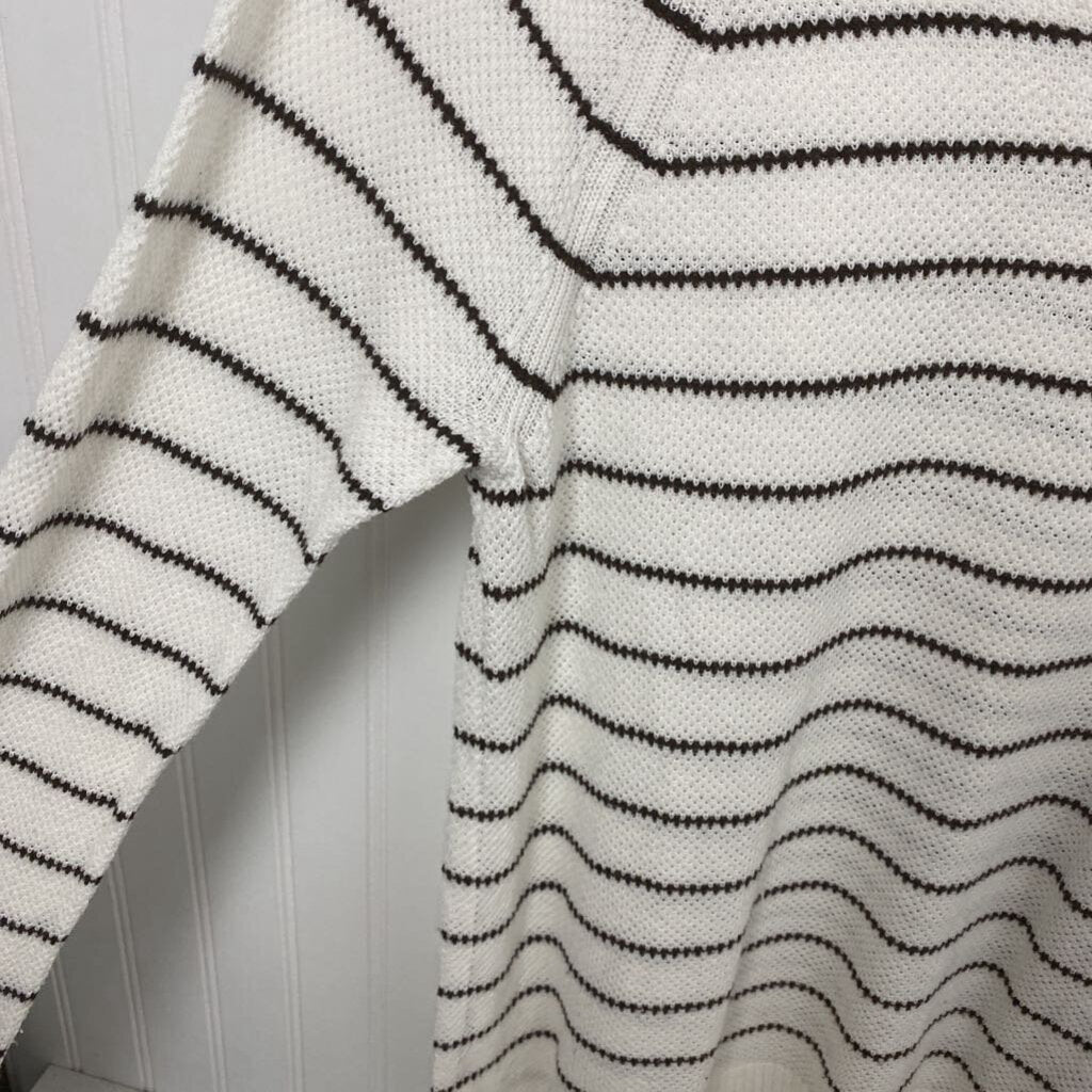 V NECK STRIPED SWEATER