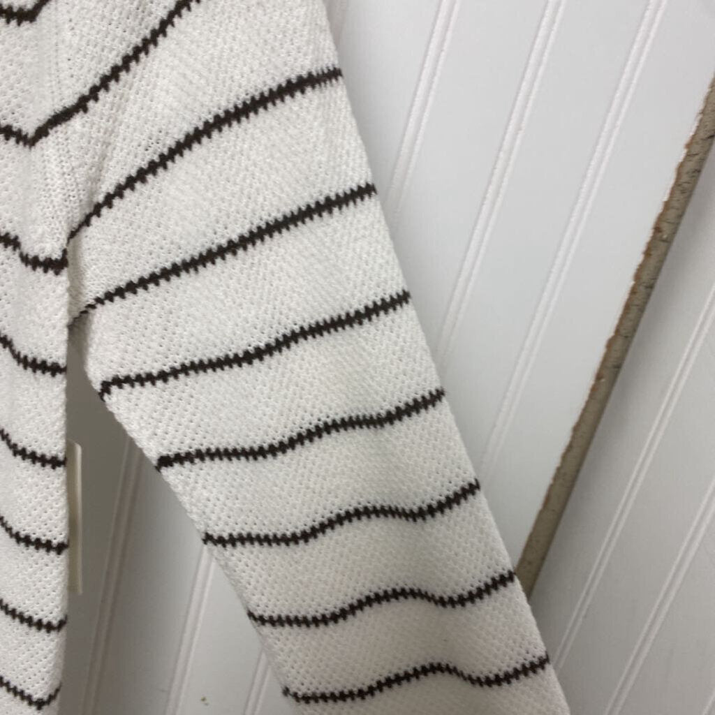 V NECK STRIPED SWEATER