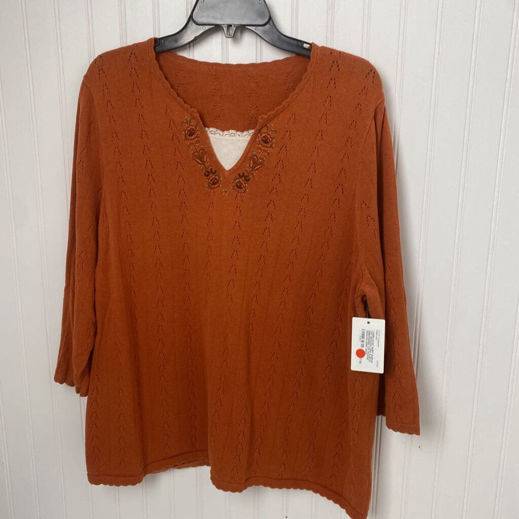 LONG SLEEVE EMBROIDERED TOP