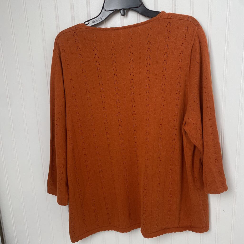 LONG SLEEVE EMBROIDERED TOP