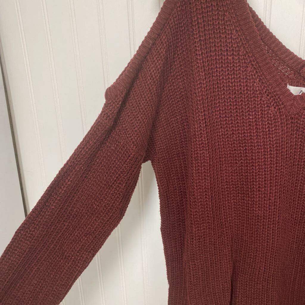 COLD SHOULDER SWEATER