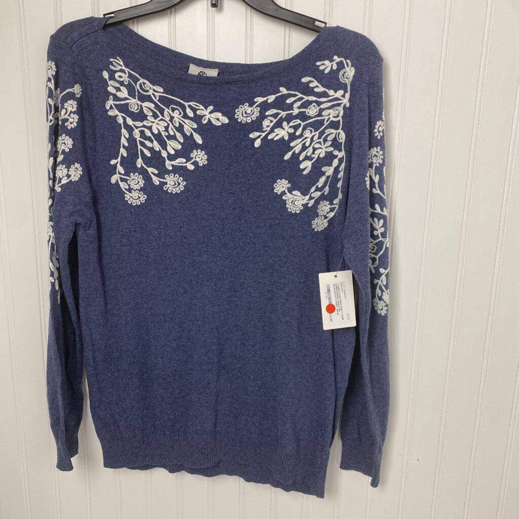 EMBROIDERED SWEATER