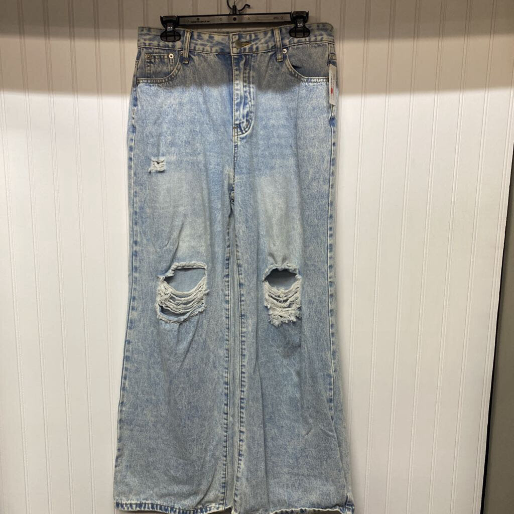 LADIES DISTRESSED JEANS