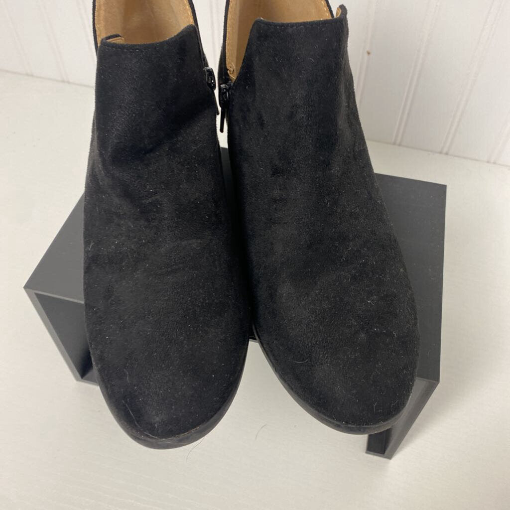 FAUX SUEDE ANKLE BOOTS