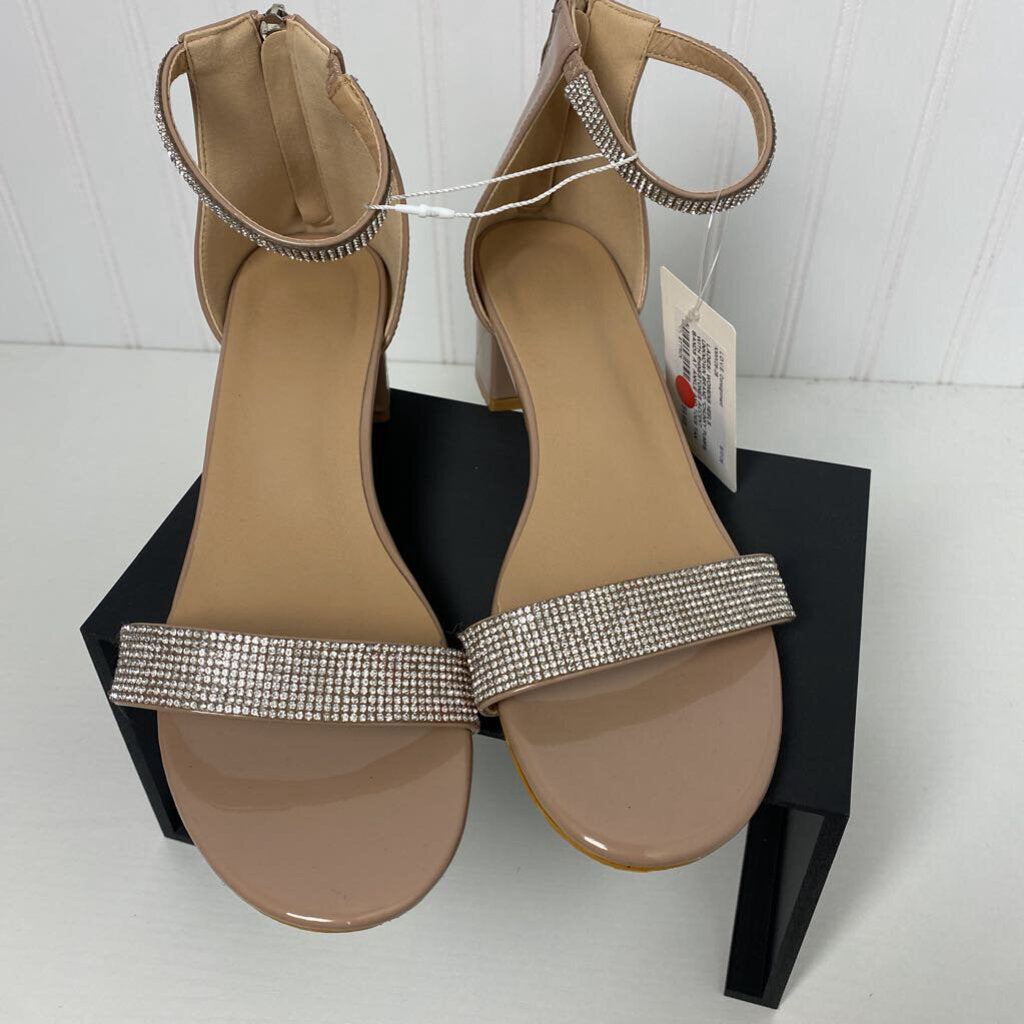*CHUNKY PUMPS WITH RHINESTONES ACCENT BANDS AT ANKLE AND TOES